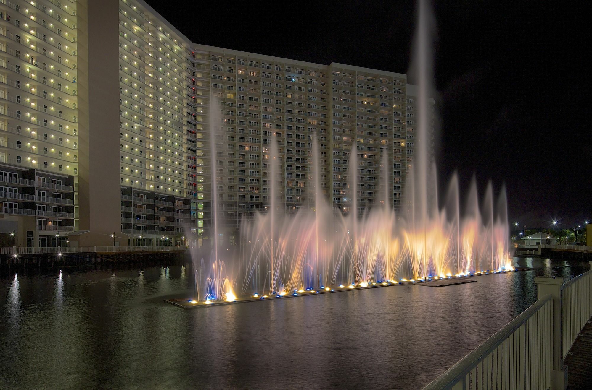 Laketown Wharf Панама-Сіті-Біч Екстер'єр фото